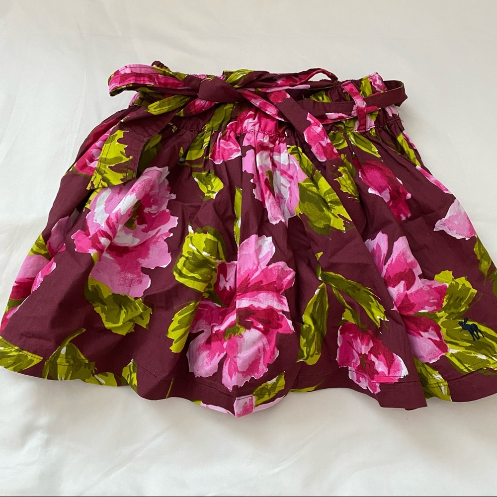 BNWT Abercrombie & Fitch floral skirt